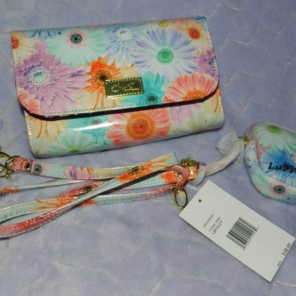 LUV Betsey FOLEY Floral Crossbody with Matching Ear Bud Case 🆕NWT! - Picture 1 of 15